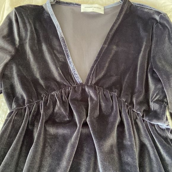 NWT GOODNIGHT MACAROON GREY VELVET DRESS SIZE SMALL - Picture 4 of 6